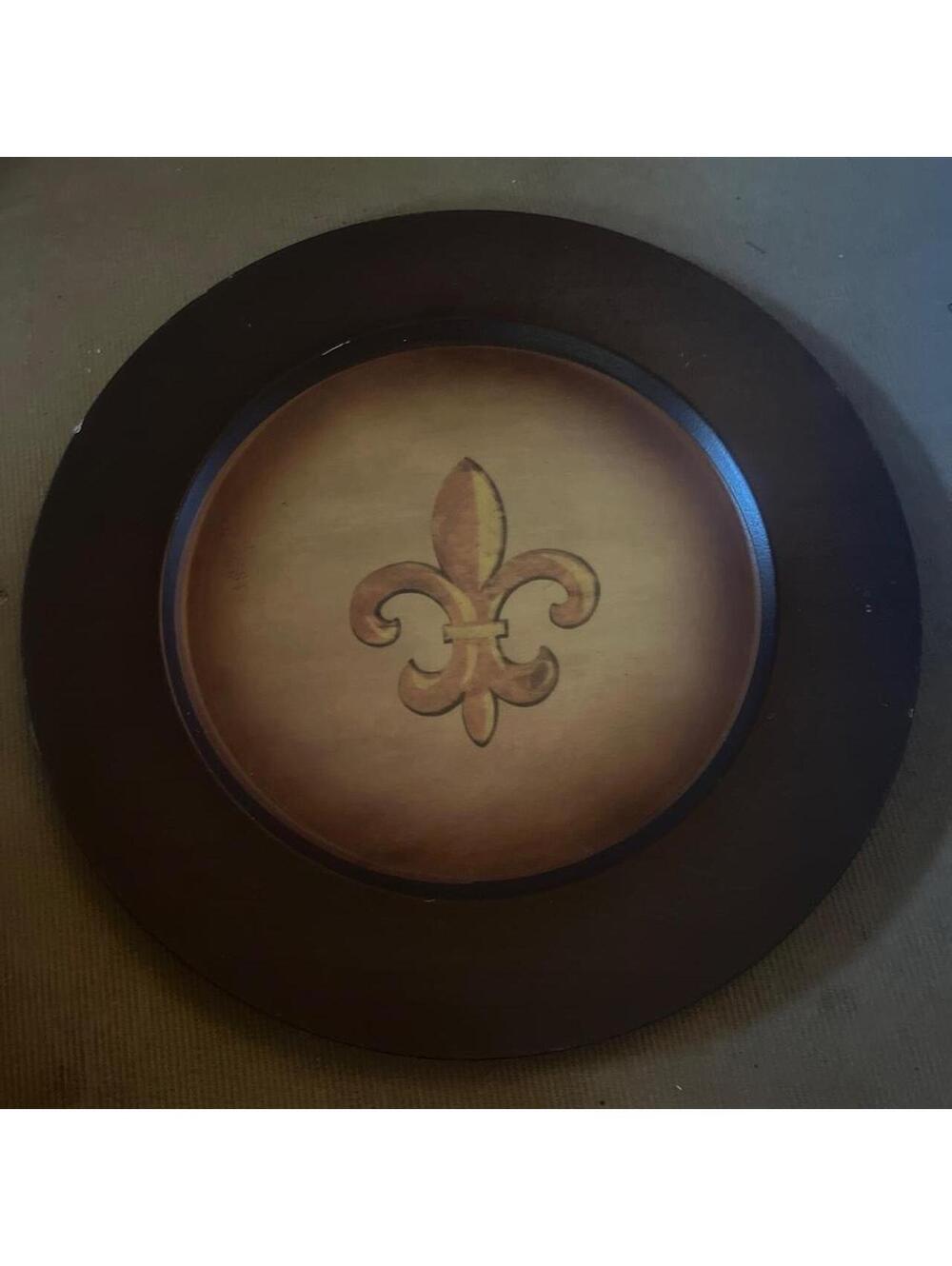 Brown and Black Dinnerware